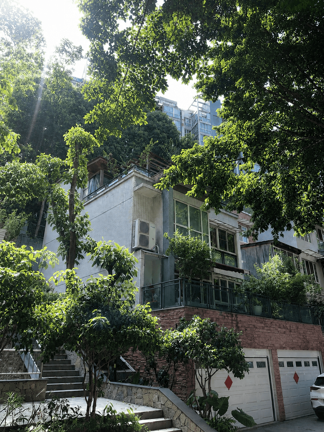 抚顺岛居岁月从容升级：小小岛老别墅加装蒂升悦行款电梯